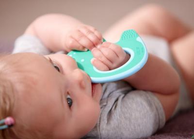 معرفی انواع دندان گیر نوزاد