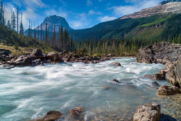 کوله پشتی گردی در کانادا: کشف سرزمین شگفتی های طبیعی
